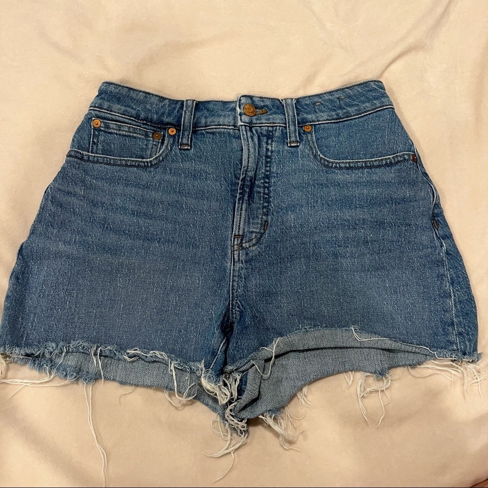 Madewell size 27 curvy perfect cut off shorts